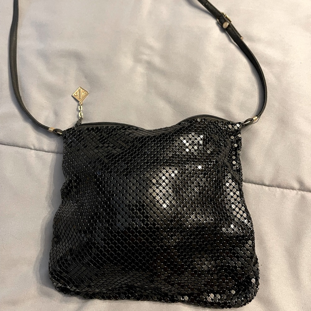 Evening purse, adjustable shoulder strap, zipper closure black metallic